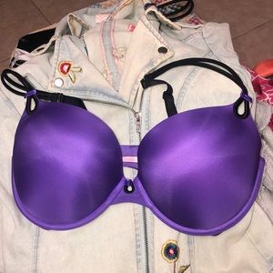 Victoria’s Secret Sexy little things 38D